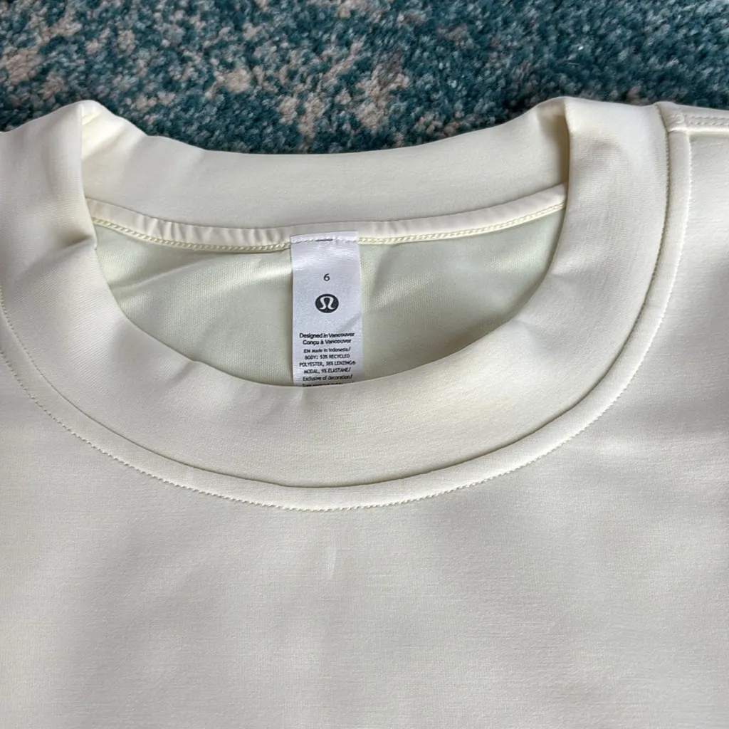 Lululemon X Peloton Perfectly Oversized Crop Crewneck Sweatshirt - Image 3