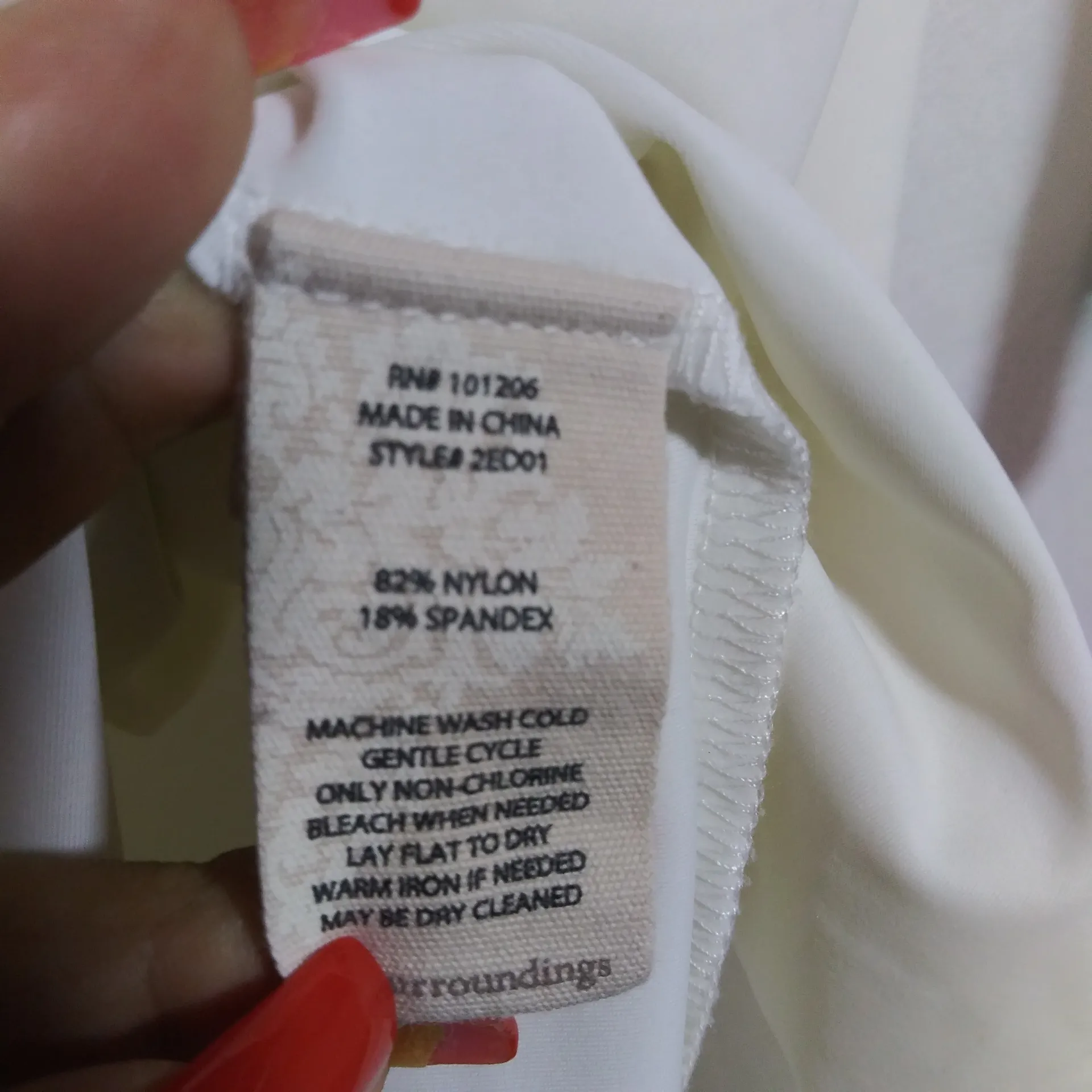 Soft Surroundings Avisa UPF Stretchy Swim Cover Up White Aztec Trim Size L - Image 7