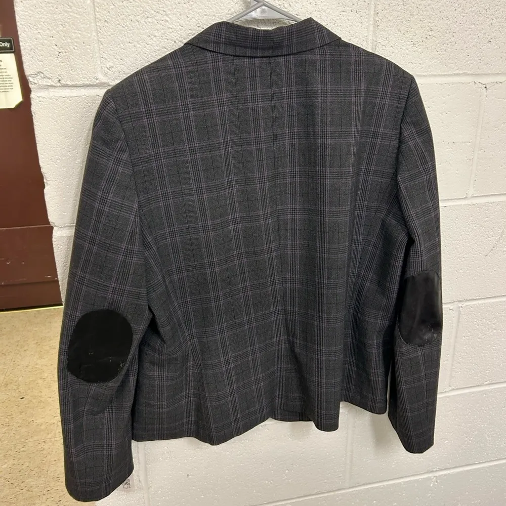 Tahari  Arthur Levine 16 blazer - Image 4