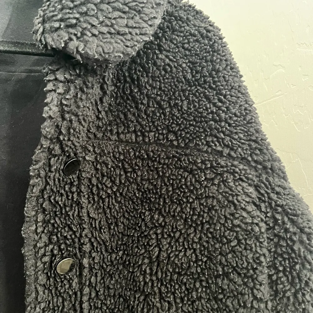 Lululemon Textured Fleece Button Jacket - Image 9