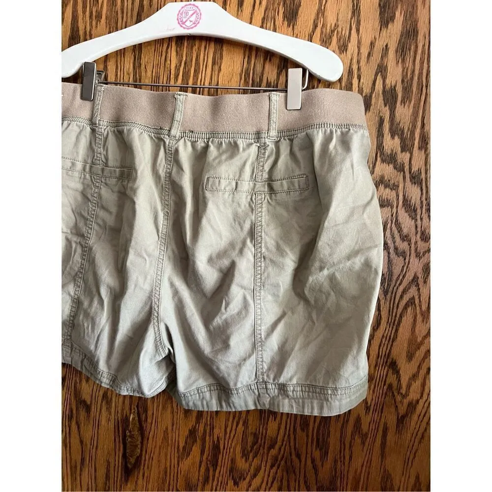 Maurices Tan Woman’s Shorts Size 1 - Image 6