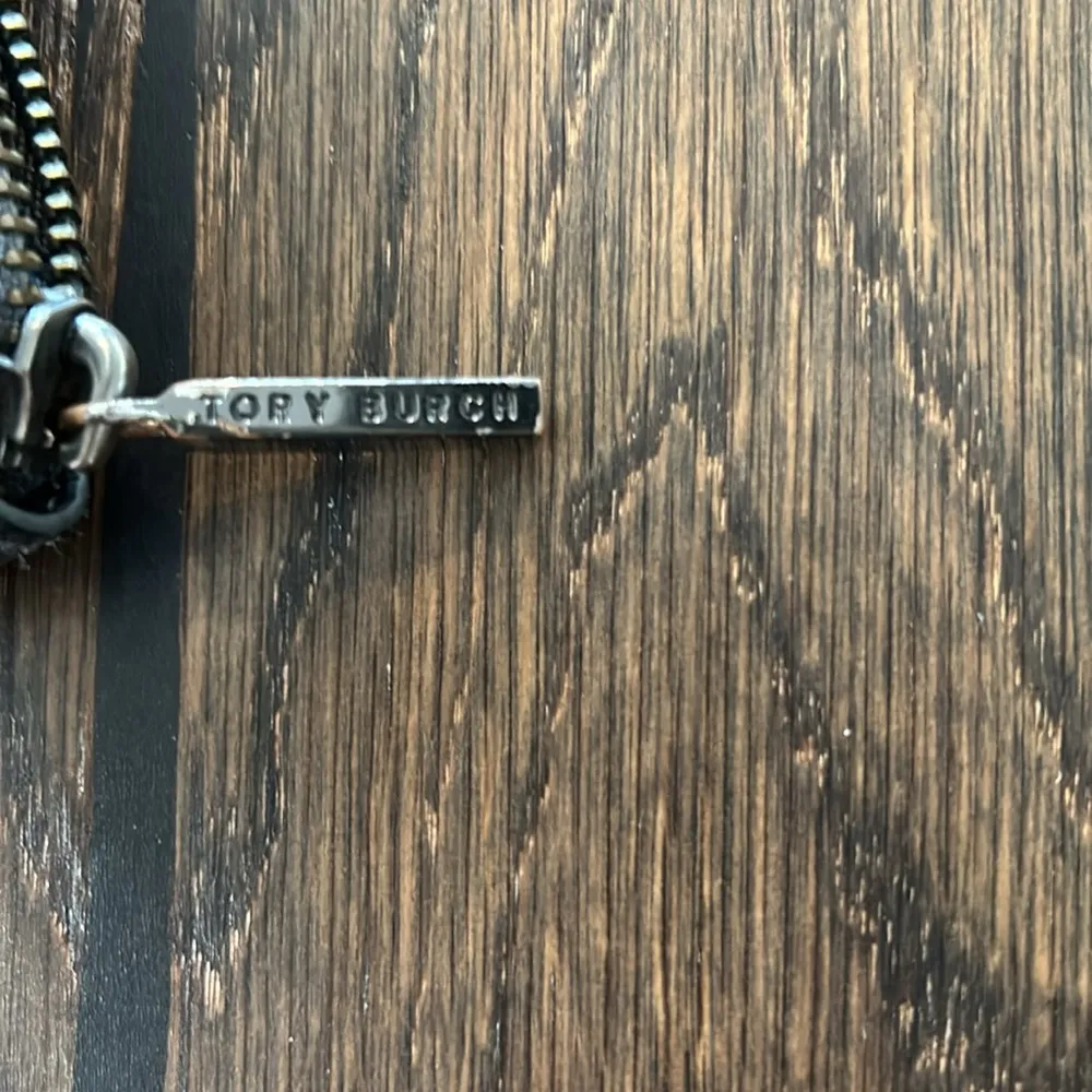 Tory Burch Robinson zip Continental wallet - Image 3