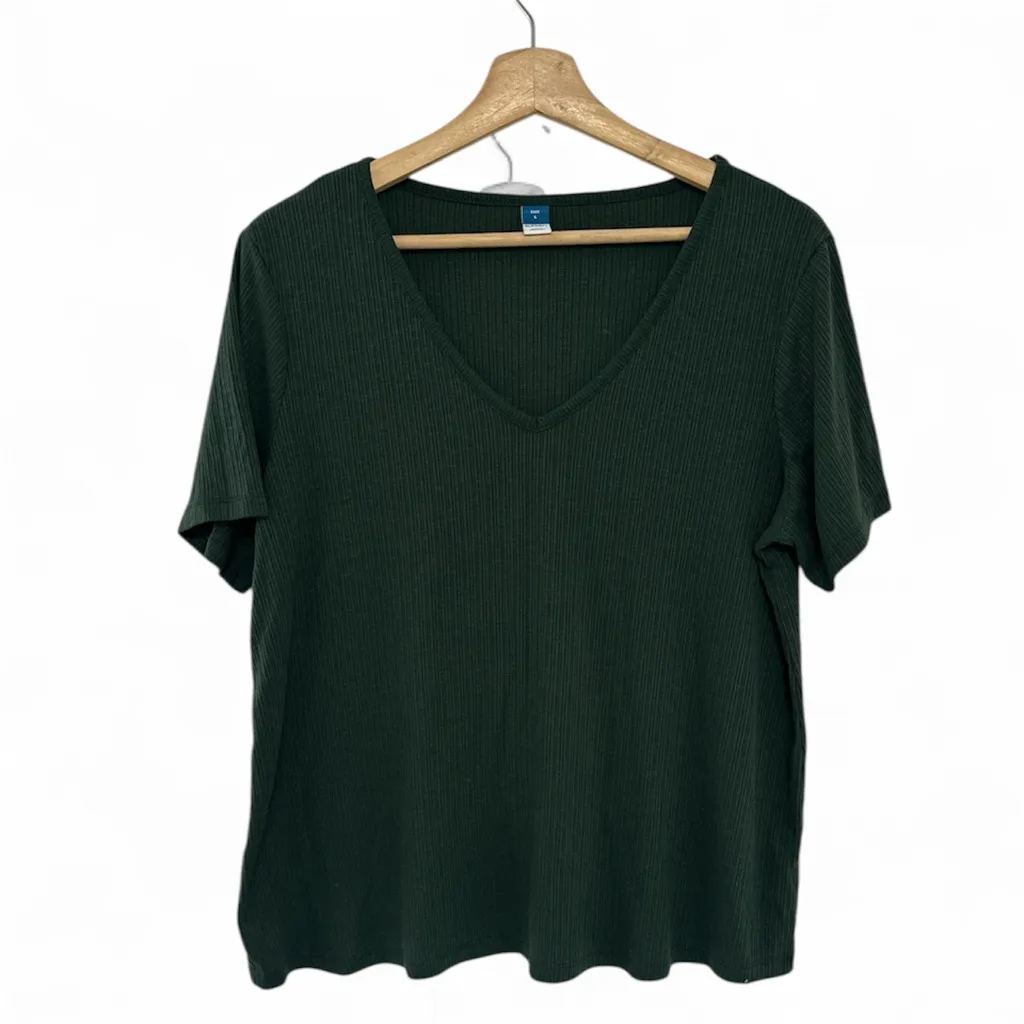 Old Navy Red Luxe V-Neck Tee Large casual comfy short sleeve t-shirt earthy - Image 6