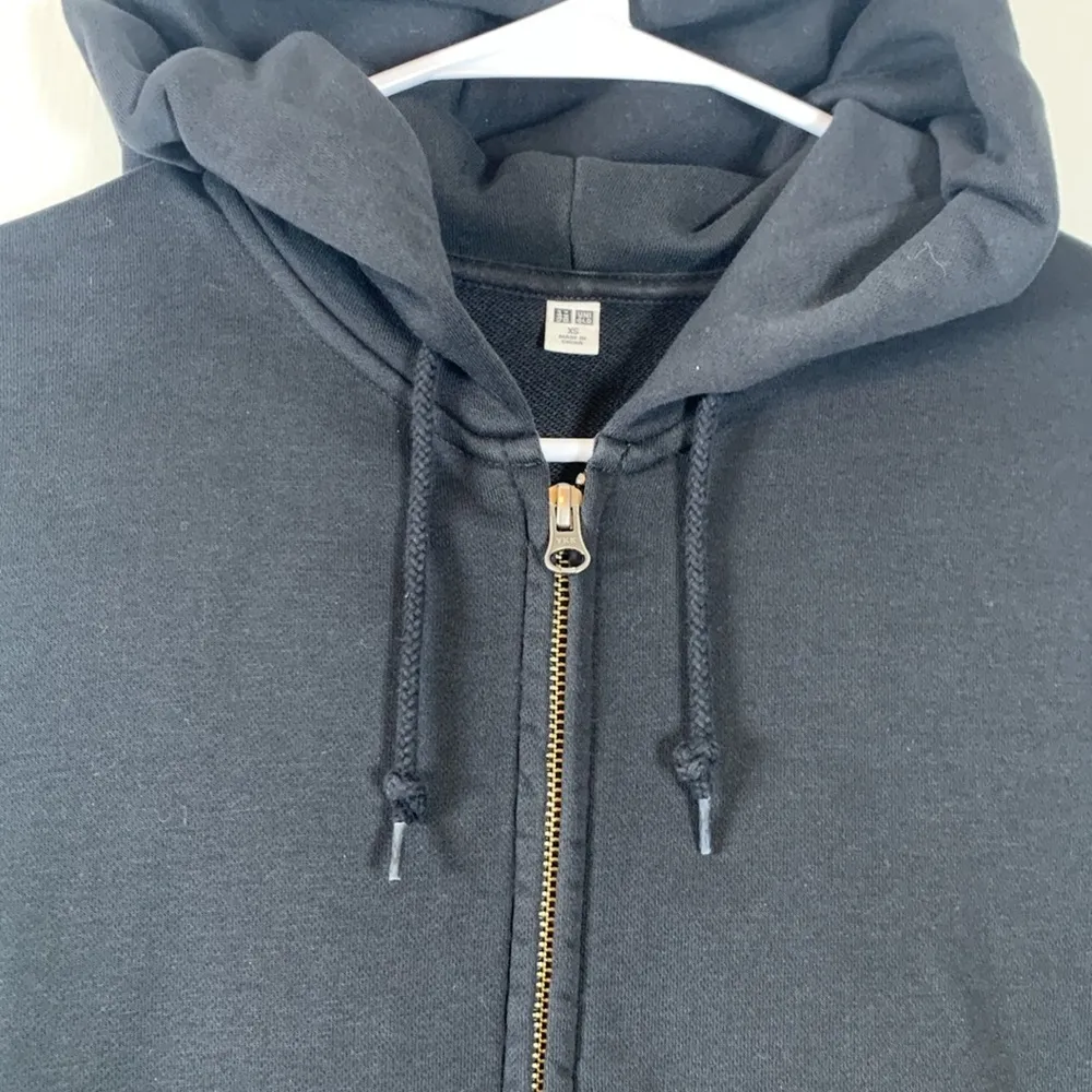 Uniqlo Black Zipper Hoodie Sweatshirt Size XS EUC #VEG-0145 - Image 2