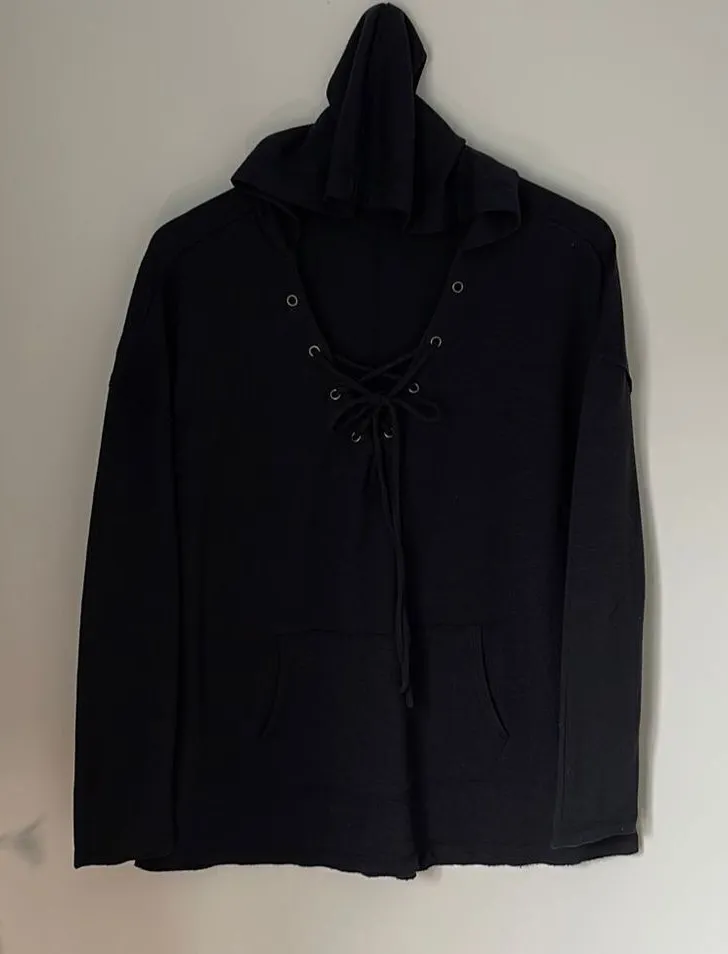 Mossimo & Co. Women’s Hooded Sweatshirt. Size XL Black Black - Image 1