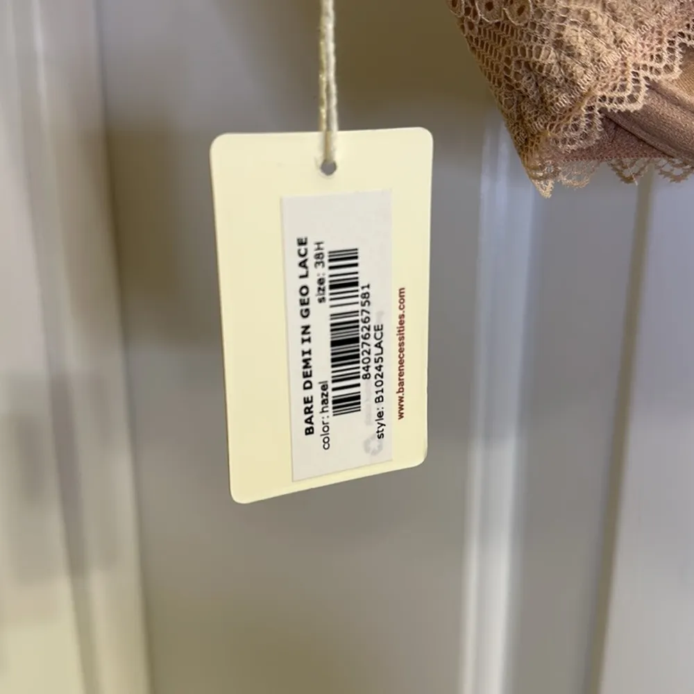Bare Necessities Demi Geo Lace T - Image 15