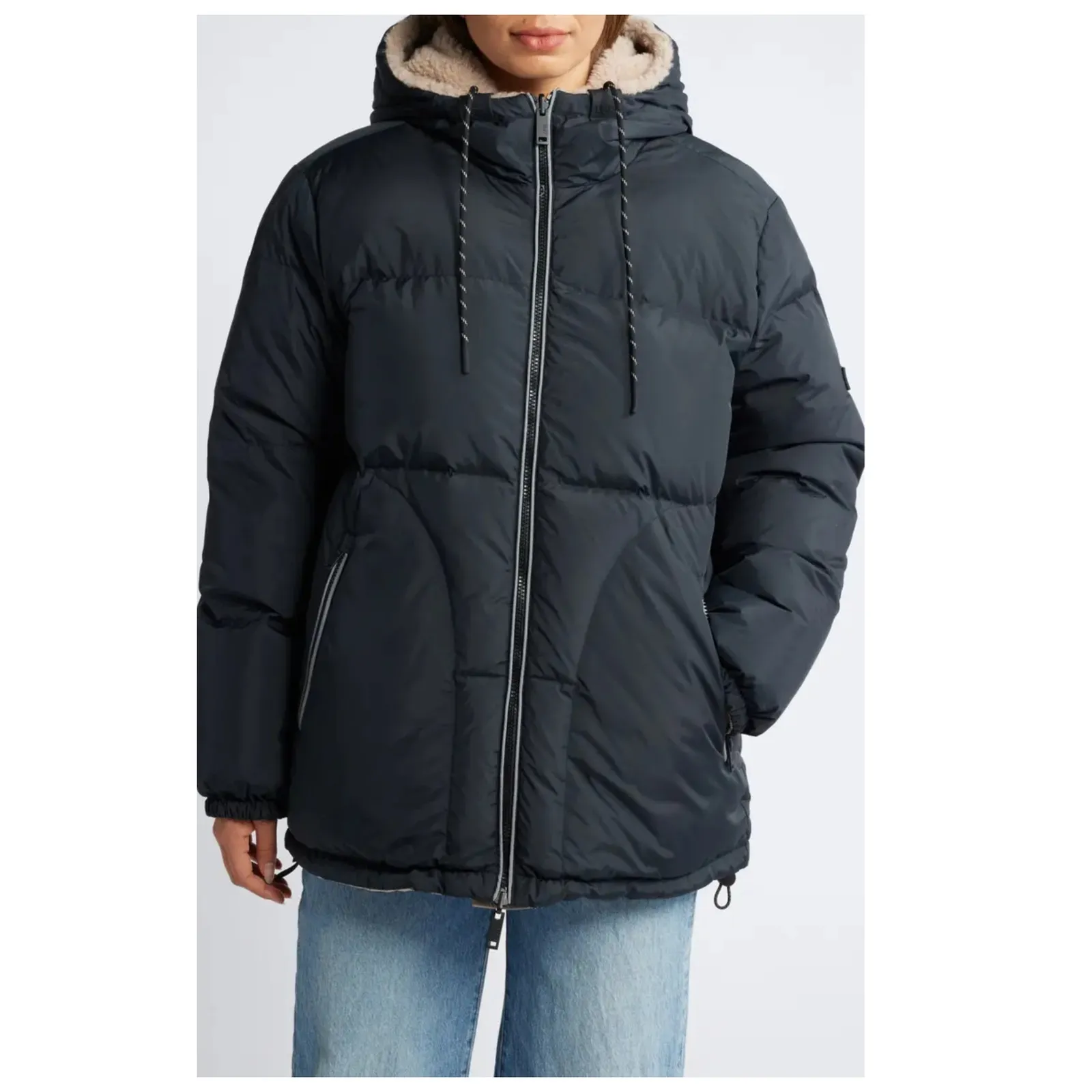 UGG Shasta Reversible 700 Fill Power Down Jacket Size XS - Image 3