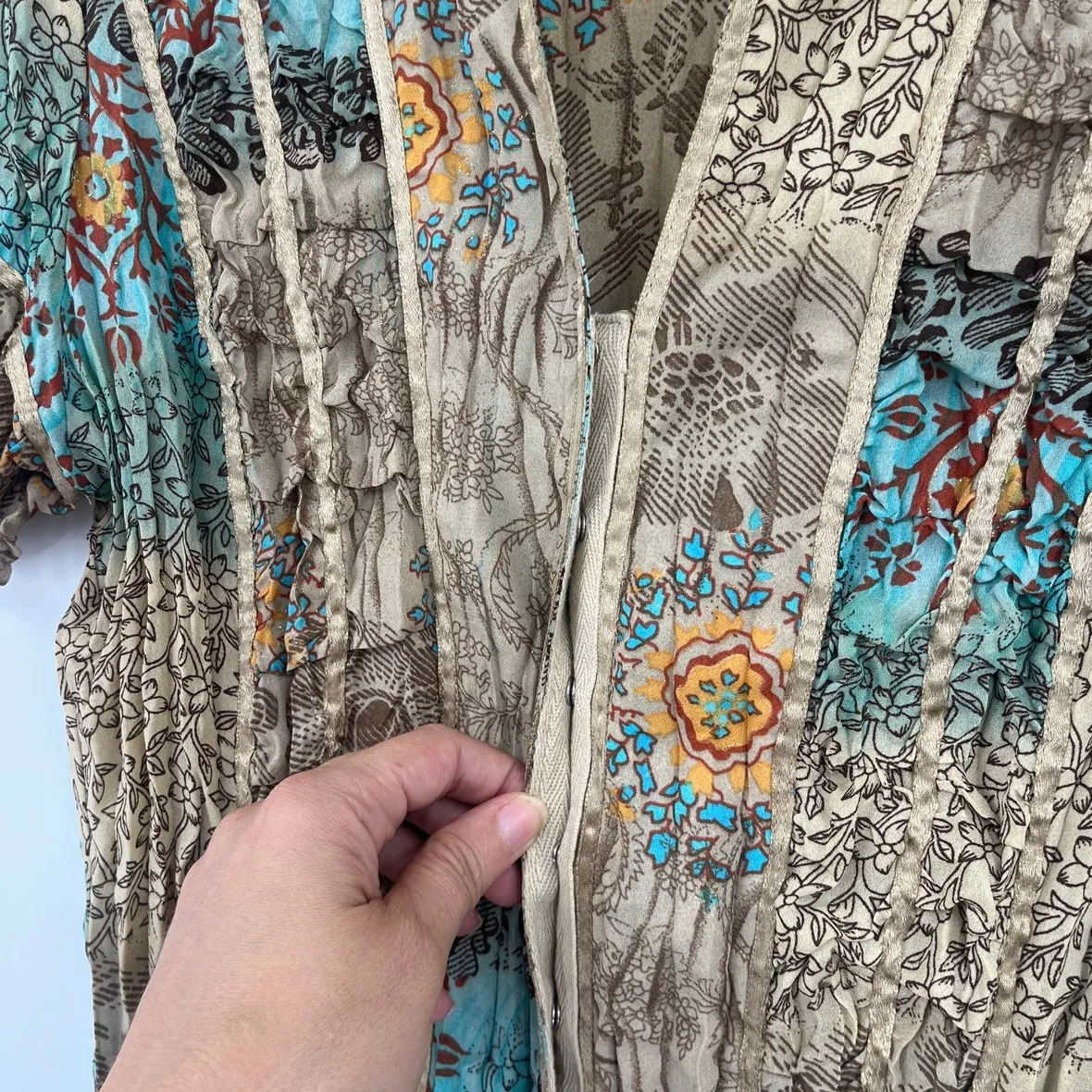 Y2K Piano Patchwork Snap Top Sz M Boho Festival Crinkle Artsy Satin Chiffon Tan Size M - Image 4