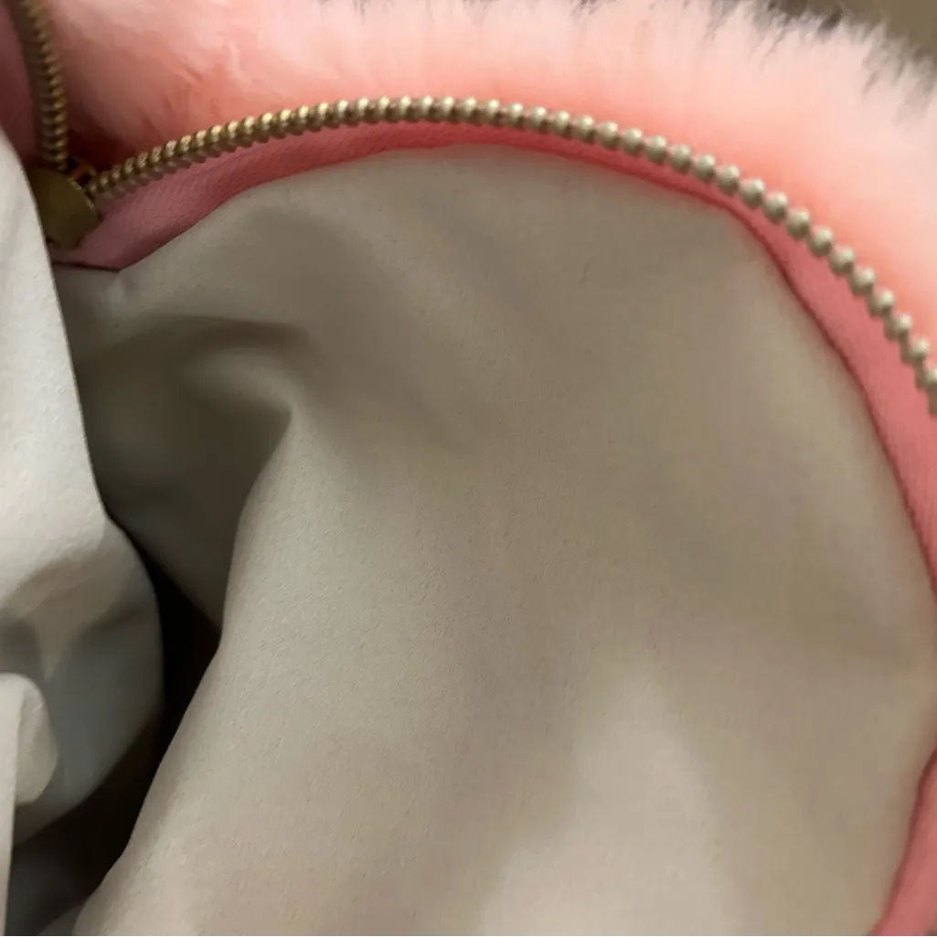 Crystal Paw Rabbit crossbody bag with Steve Madden Industrial Nylon strap - Image 7