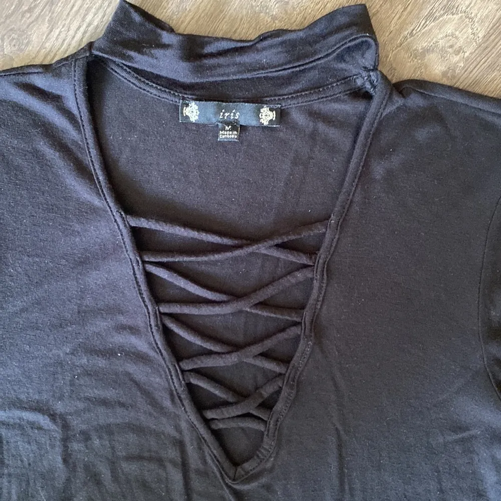 Solid Black V-neck cut out lace up choker shirt - Image 5