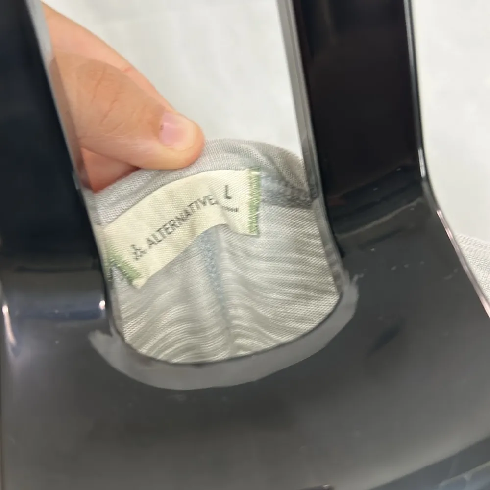 Alternative  Heathered Grey Cropped Tee - Image 4