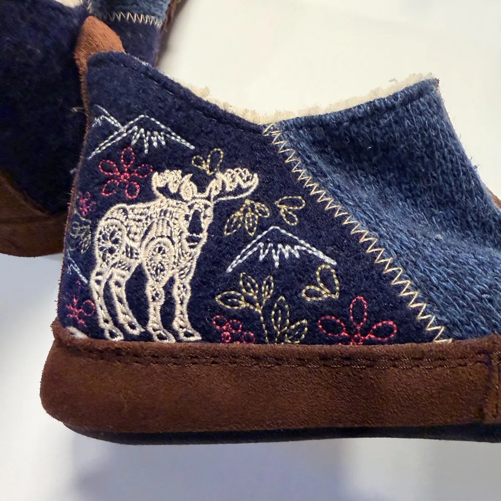 Acorn Women's Navy Blue and Brown Knit Forest Bootie Slippers Size 6 1/2 - Image 4