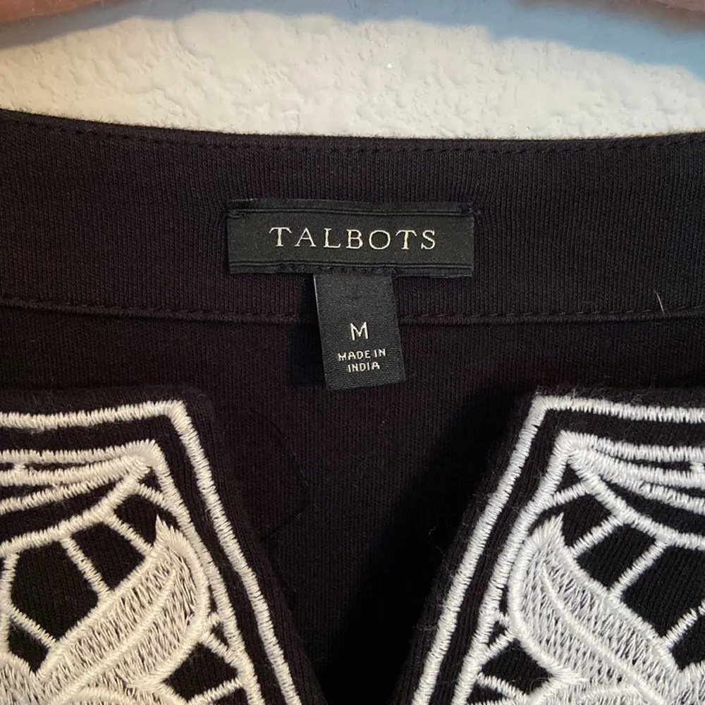 Talbots Womens Short Sleeve Black Dress White Embroidered V Neckline - Image 3