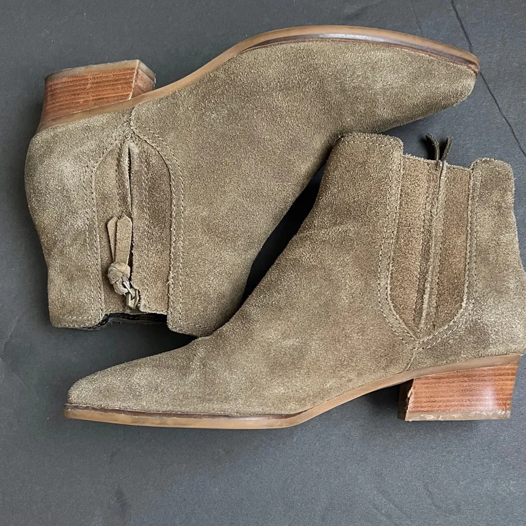 COLE HAAN HADLYN SUEDE
BOOTIE Women's Suede Ankle Boots - Green Suede - Image 6