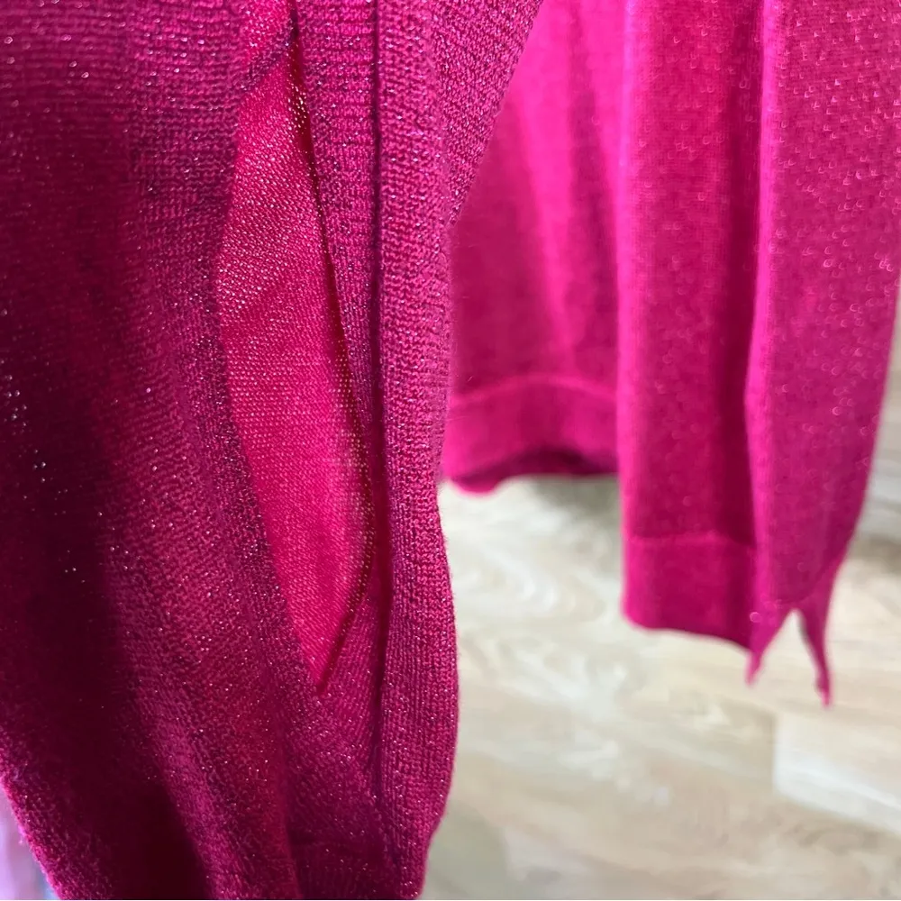 Vince Camuto Size Medium Cold Shoulder Long Sleeve Lightweight Red Sweat… - Image 4