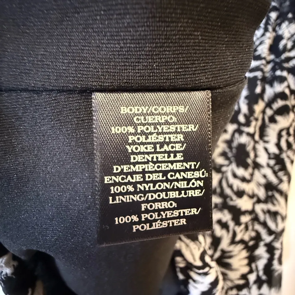 Ann Taylor Short Sleeve Blouse Black And White Floral Lace Women’s Size Small - Image 7