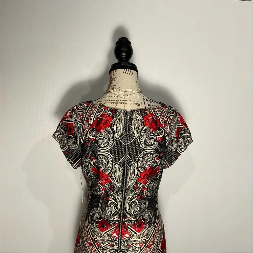 Chic Patterned Midi Dress in Red and Black Size 10 - Image 14