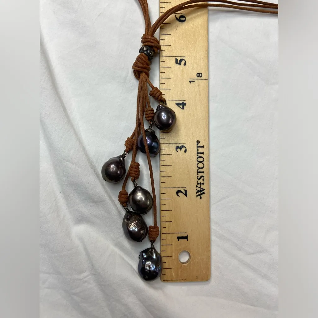 Lariat pearl & Leather Necklace IN2 Design Brown Leather Freshwater pearls - Image 6