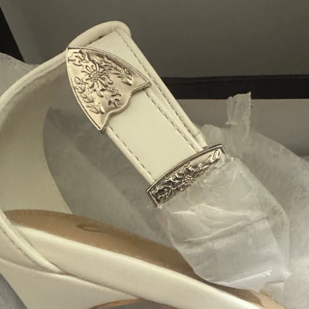 Cape Robbin Elegant White Heels - Image 5