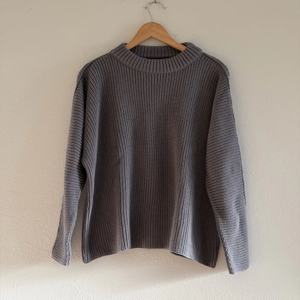 Frank & Eileen Montecito Sweater in Elephant, Size Small - Image 6