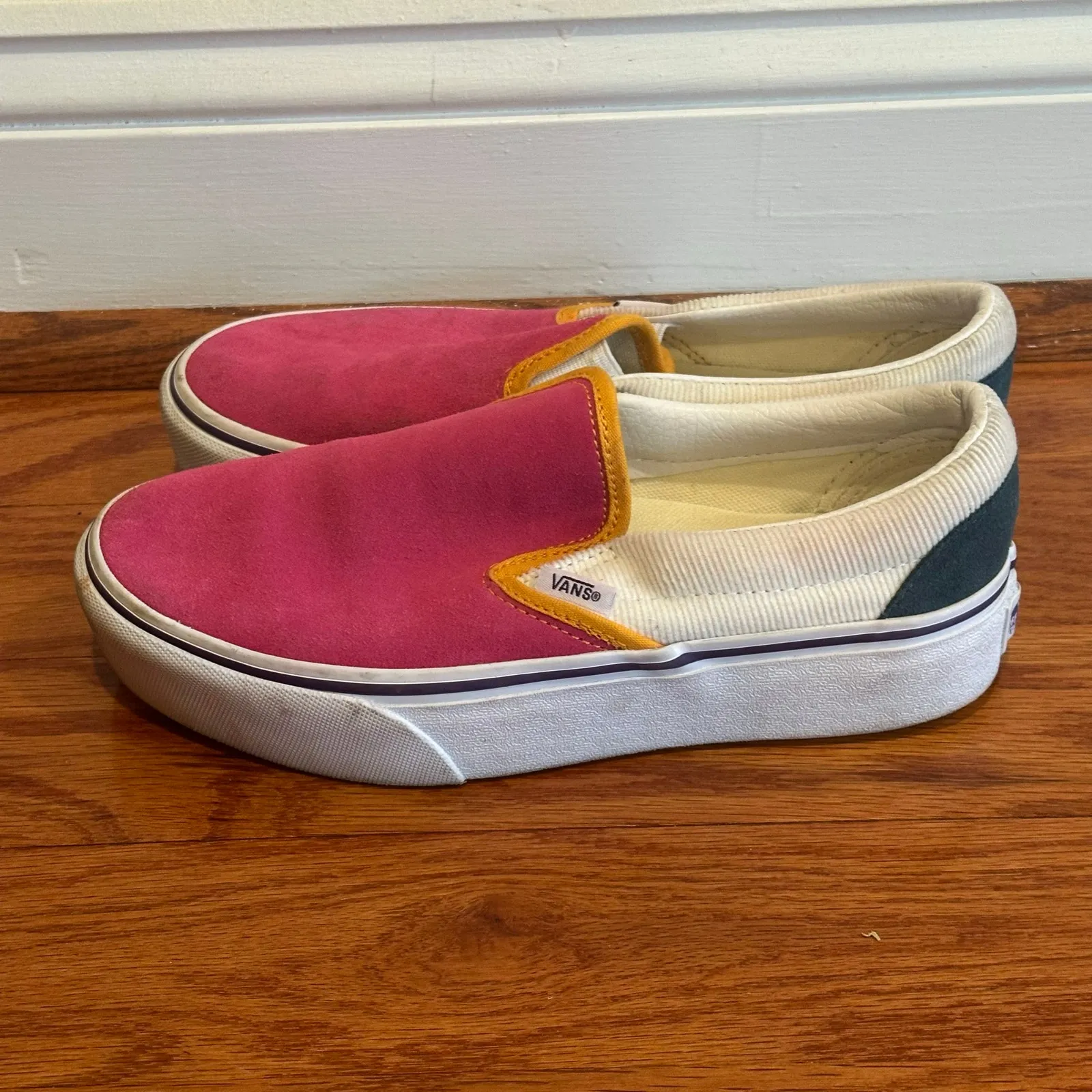 Vans Classic Slip On Sneakers sz 7 - Image 6