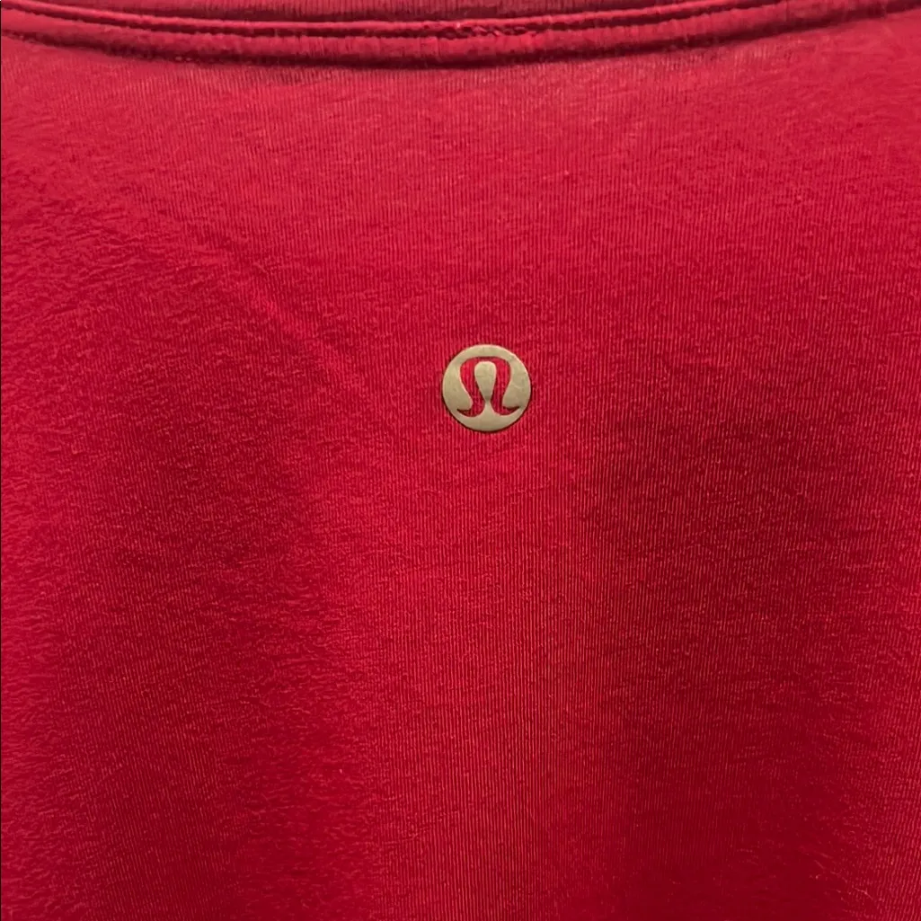 lululemon athletica Women's Red Long Sleeve Top - Image 3