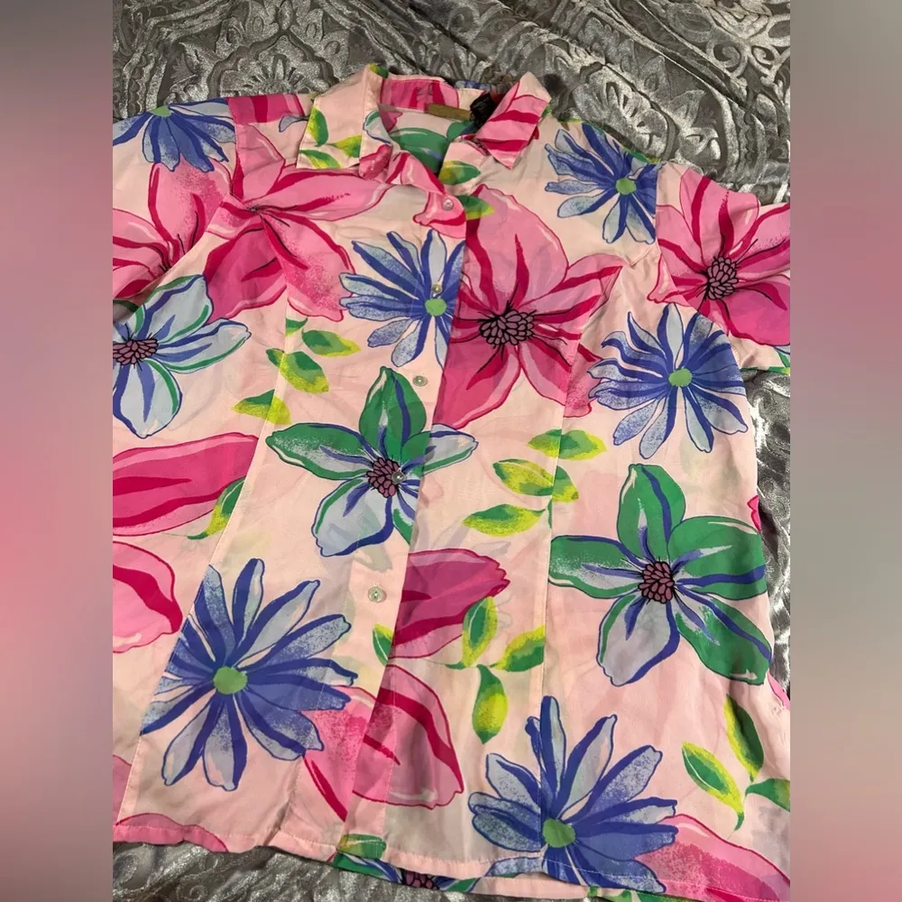 Feisty Pink Floral Button up Laura Scott 1X - Image 13