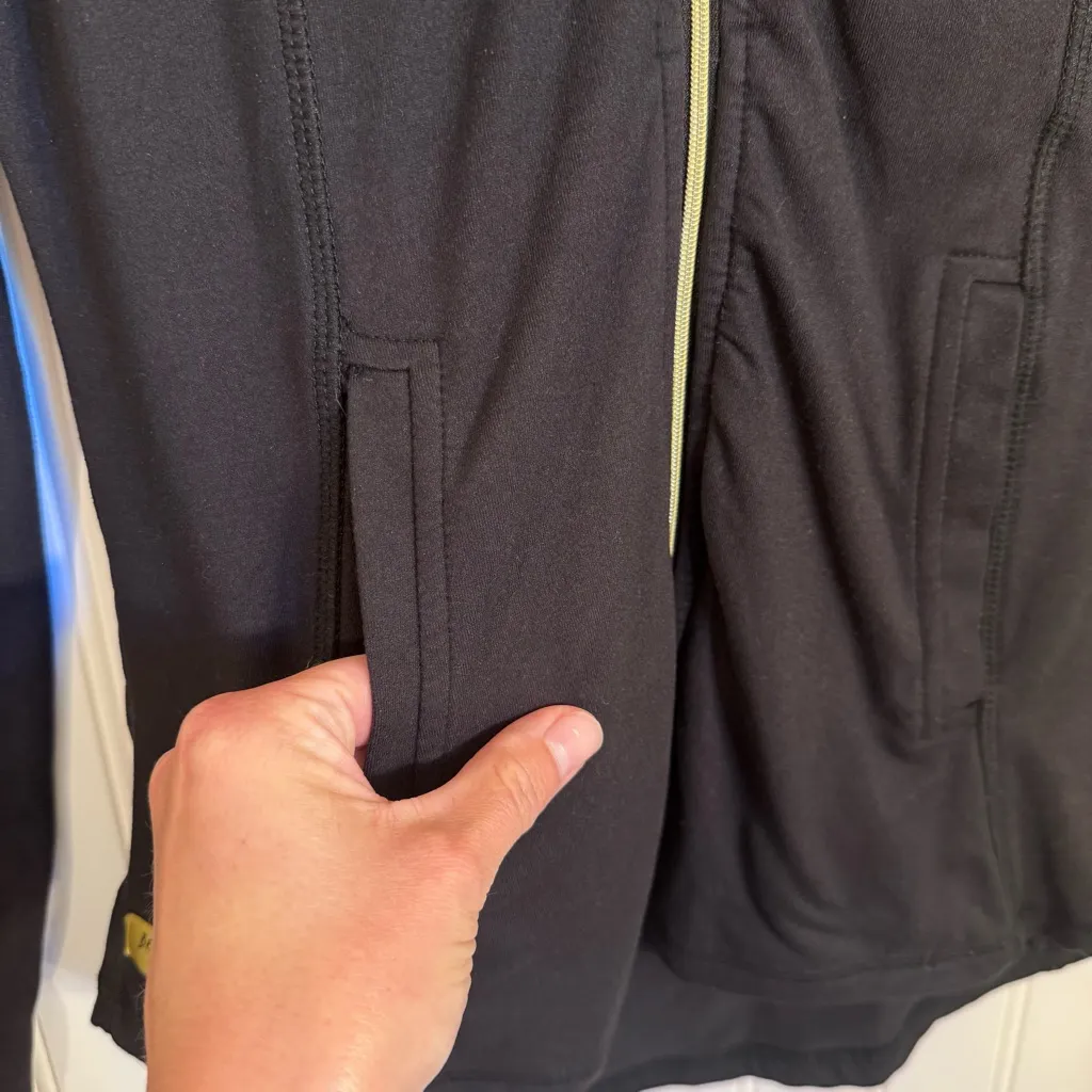 Betsey Johnson Black Performance Sport Jacket with Gold Accent Women’s Size XS - Image 4