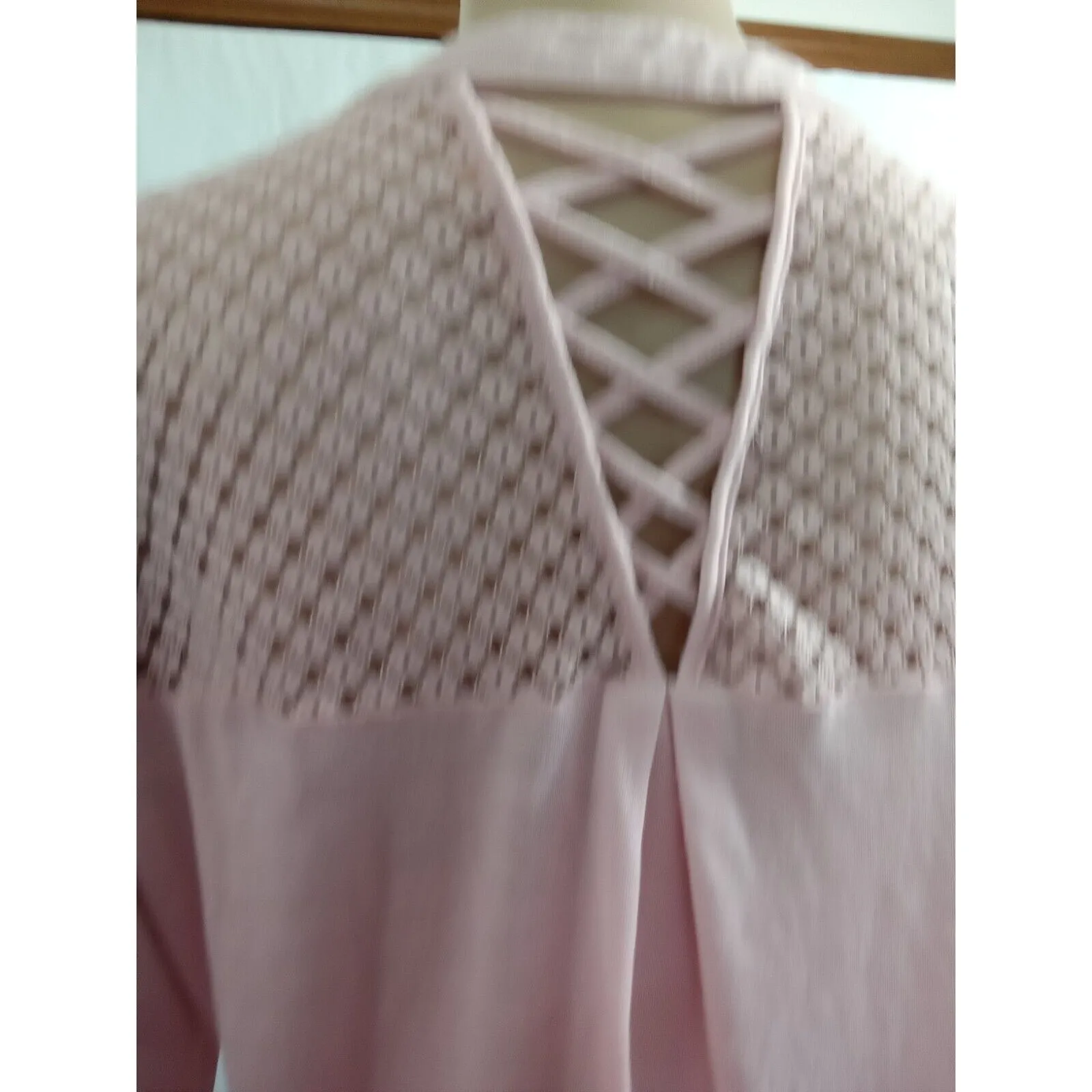 No Boundaries Women Large‎ Pink Roll Tab Sleeve Lace button pullover - Image 8