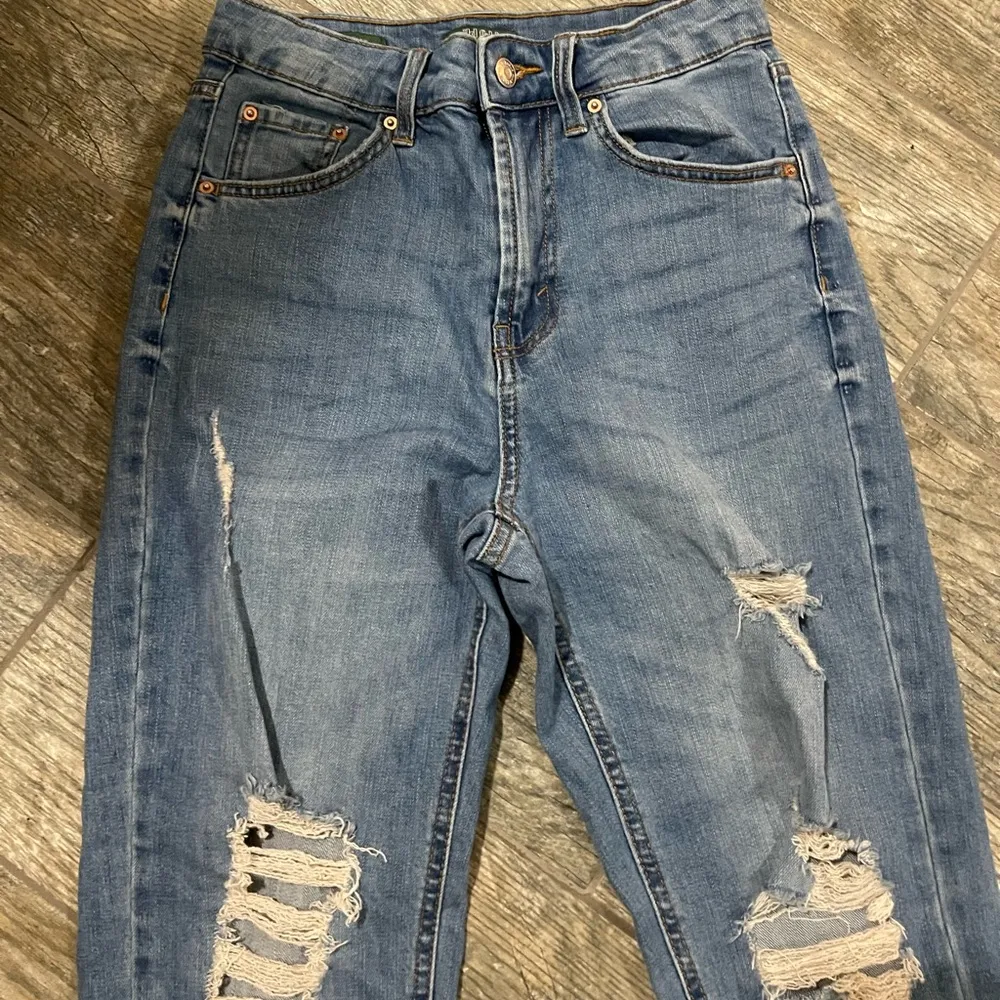 Wild Fable Highest Rise Mom Jeans - Image 4