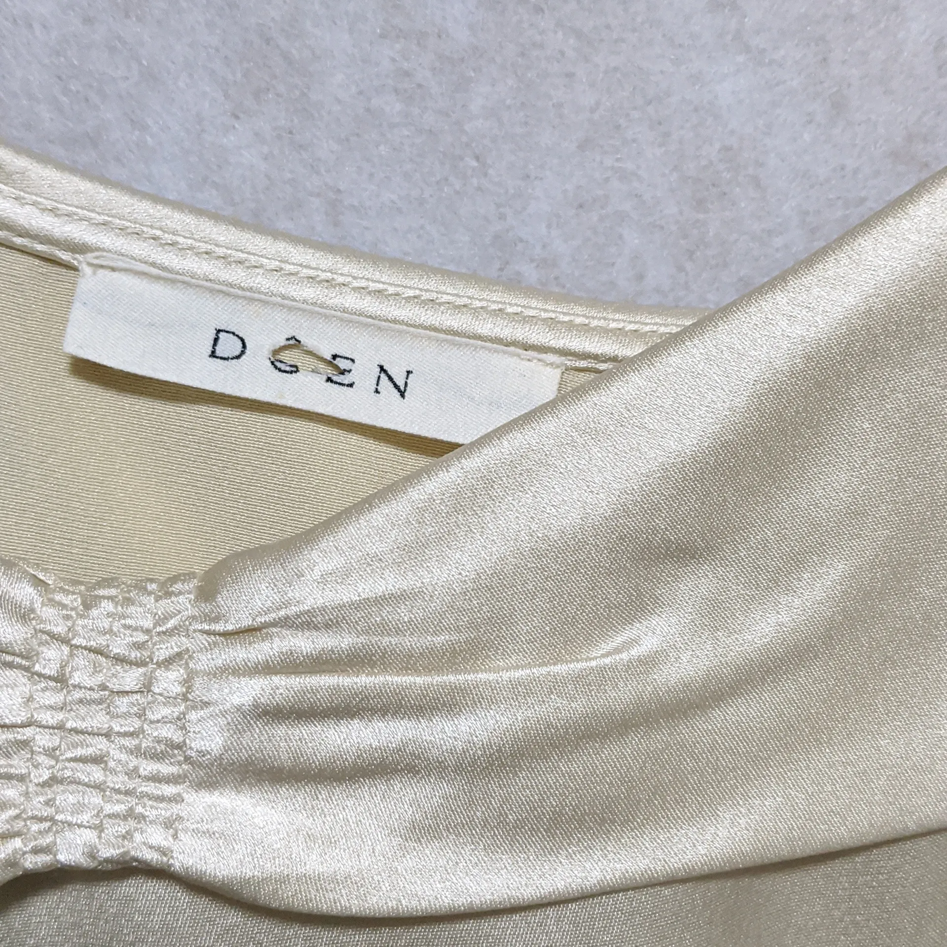 NWOT Doen Donneta Satin Dress - Image 4