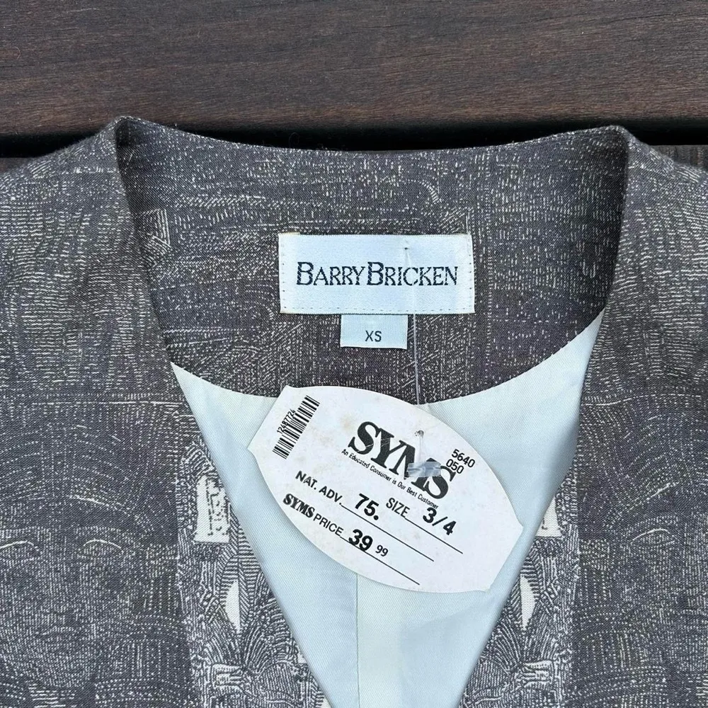 NWT Tan/White Vintage Vest Button Down w/ Egyptian Pharaoh Graphics Tan - Image 3