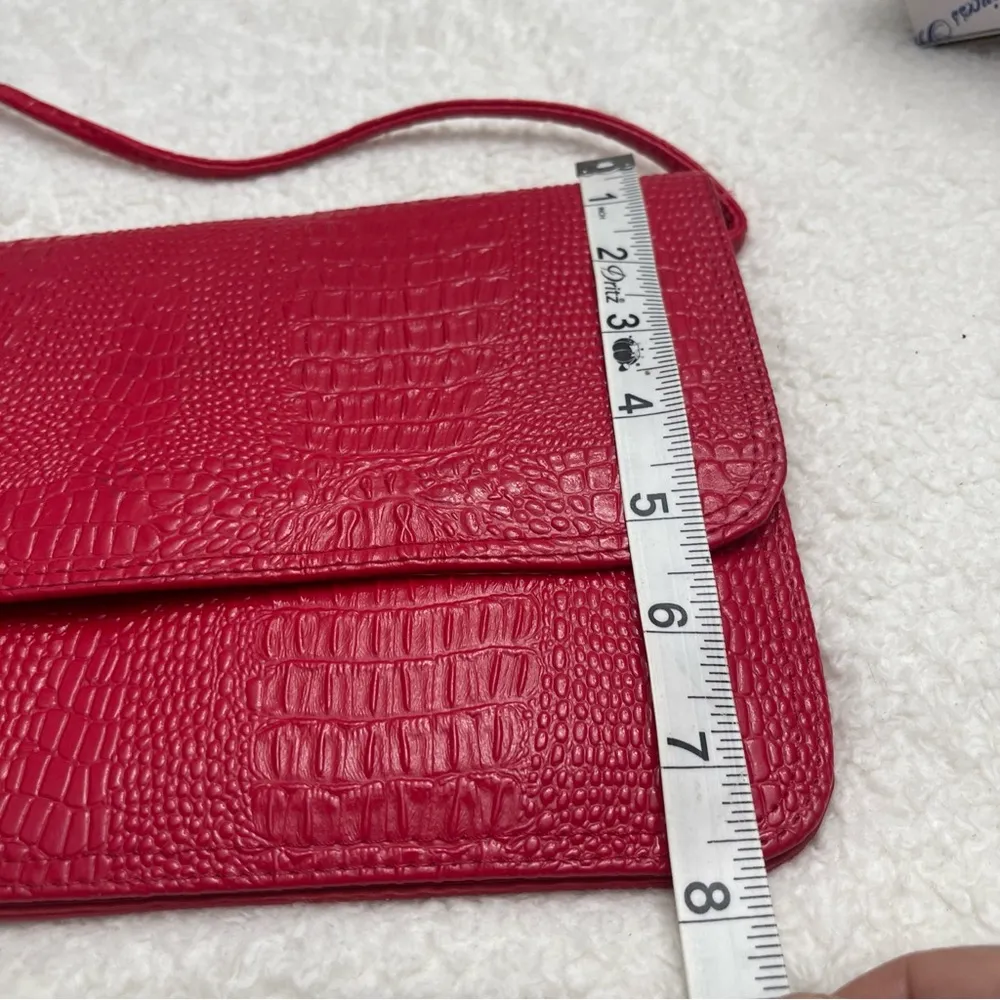 Faux Red Patent Alligator Purse 80s Shiny Red Faux - Image 7