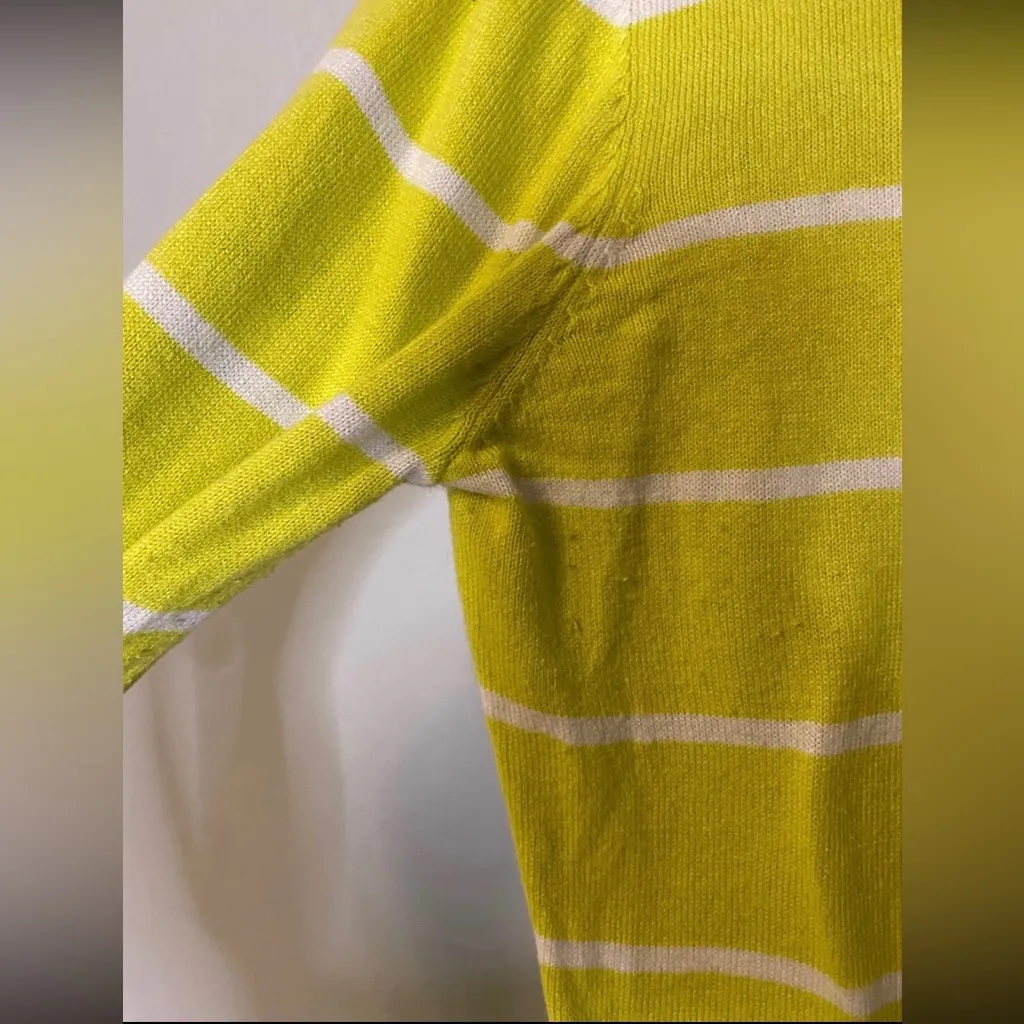 ⭐️Melrose Chic Womans Striped Yellow and White Cardigan Button Front Medium - Image 4