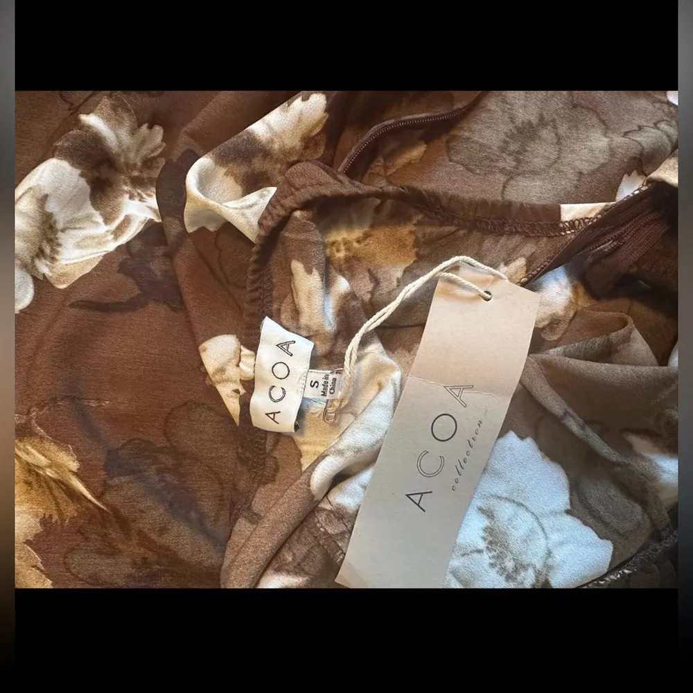 Lane 201 Floral Halter Dress - Image 8