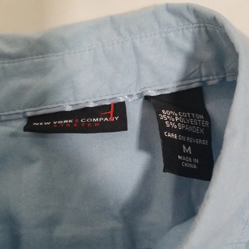 🌶 New York & Company Button Shirt - Image 4