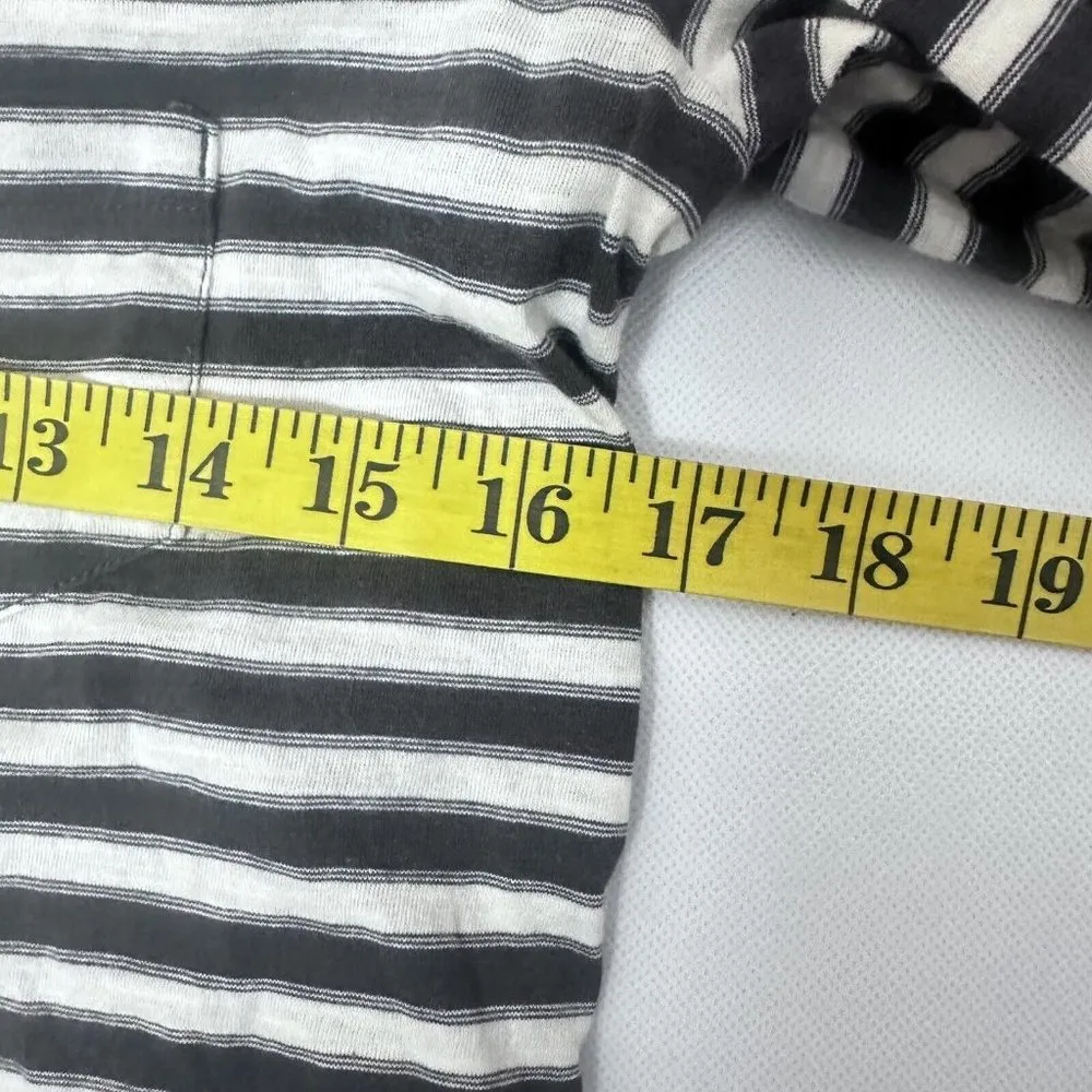 Columbia T Shirt Womens SP Gray Striped Long Sleeve Lightweight V Neck Pocket - Image 6