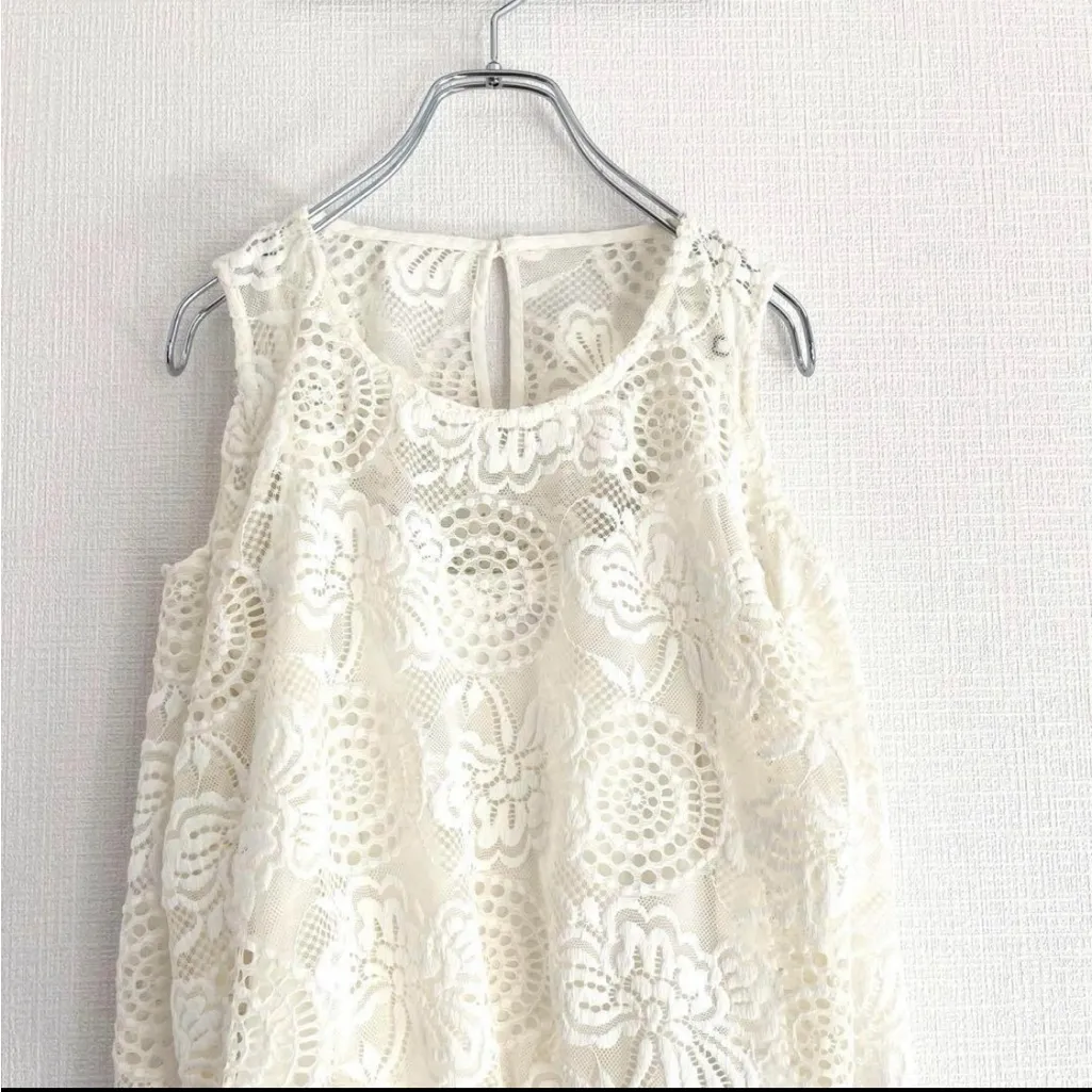 Hollister White Lace Blouse - Image 4