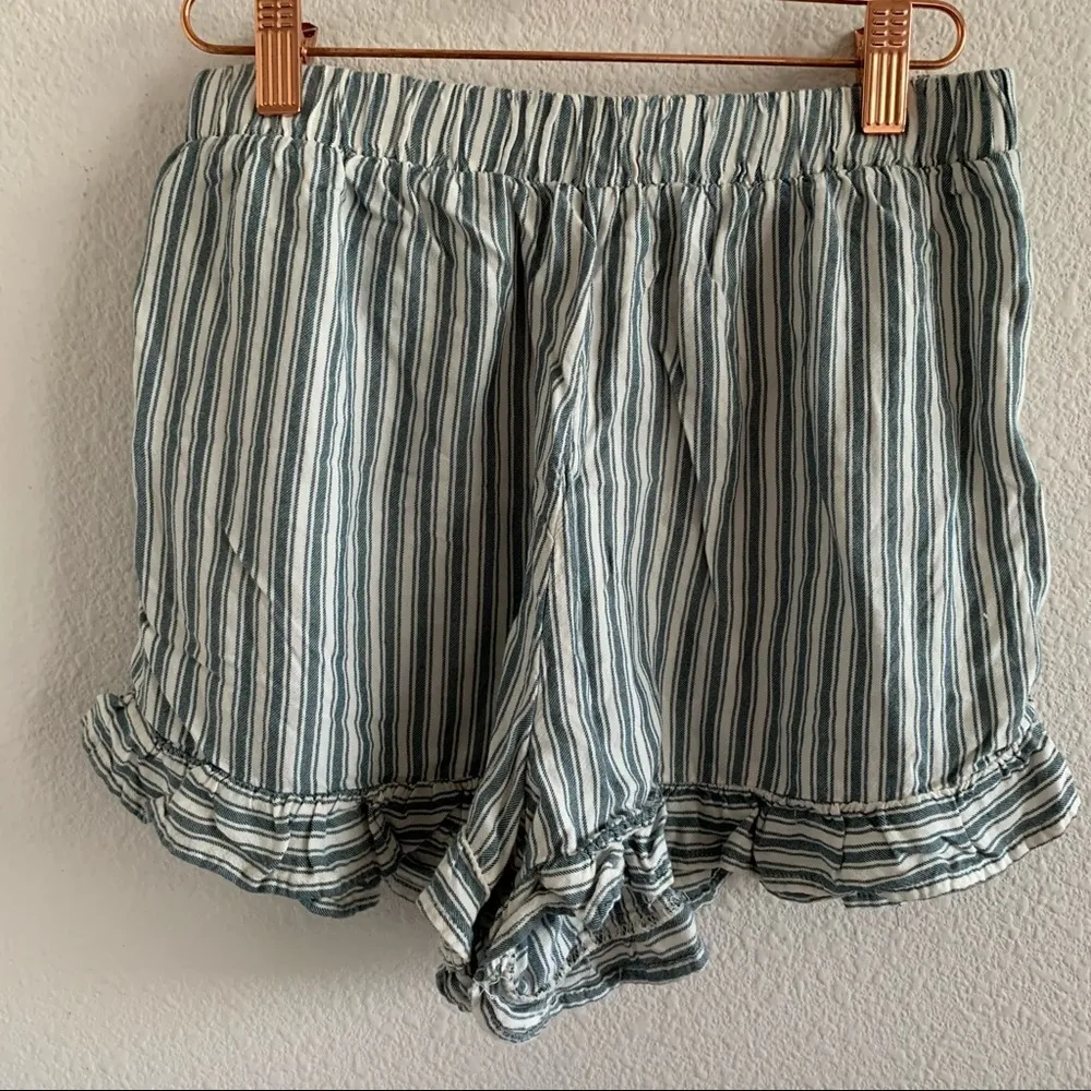 American Eagle AE Striped Ruffle Runner Soft Short High Waist Light Weight Small - Image 2