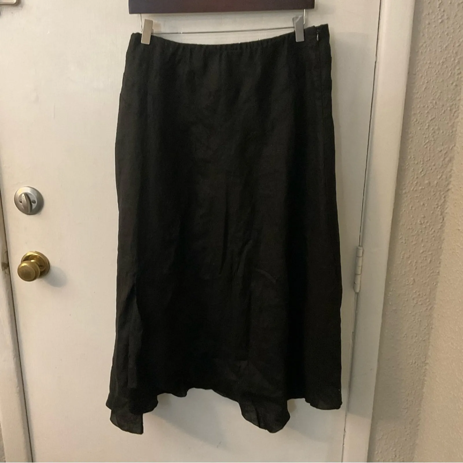 Sara Isabella Black.Linen A - Image 2