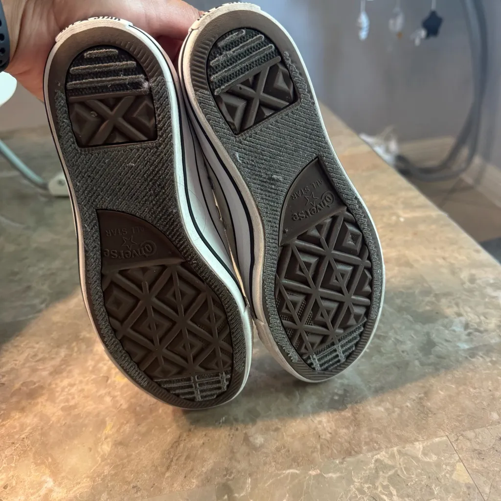 Bugs Bunny White Converse Sneakers - Image 7