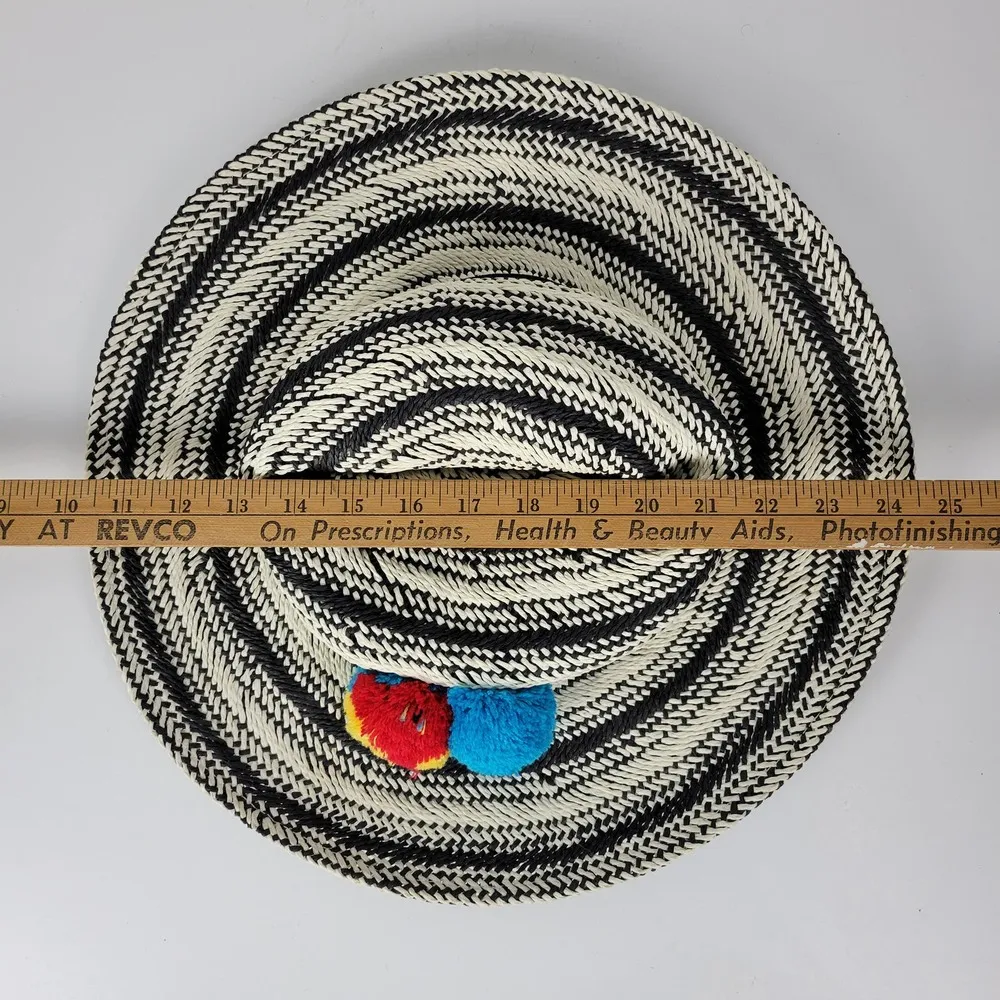Hinge Two Tone Panama Hat Black White Wide Brim Woven Straw Pom Pom Summer NWOT - Image 3