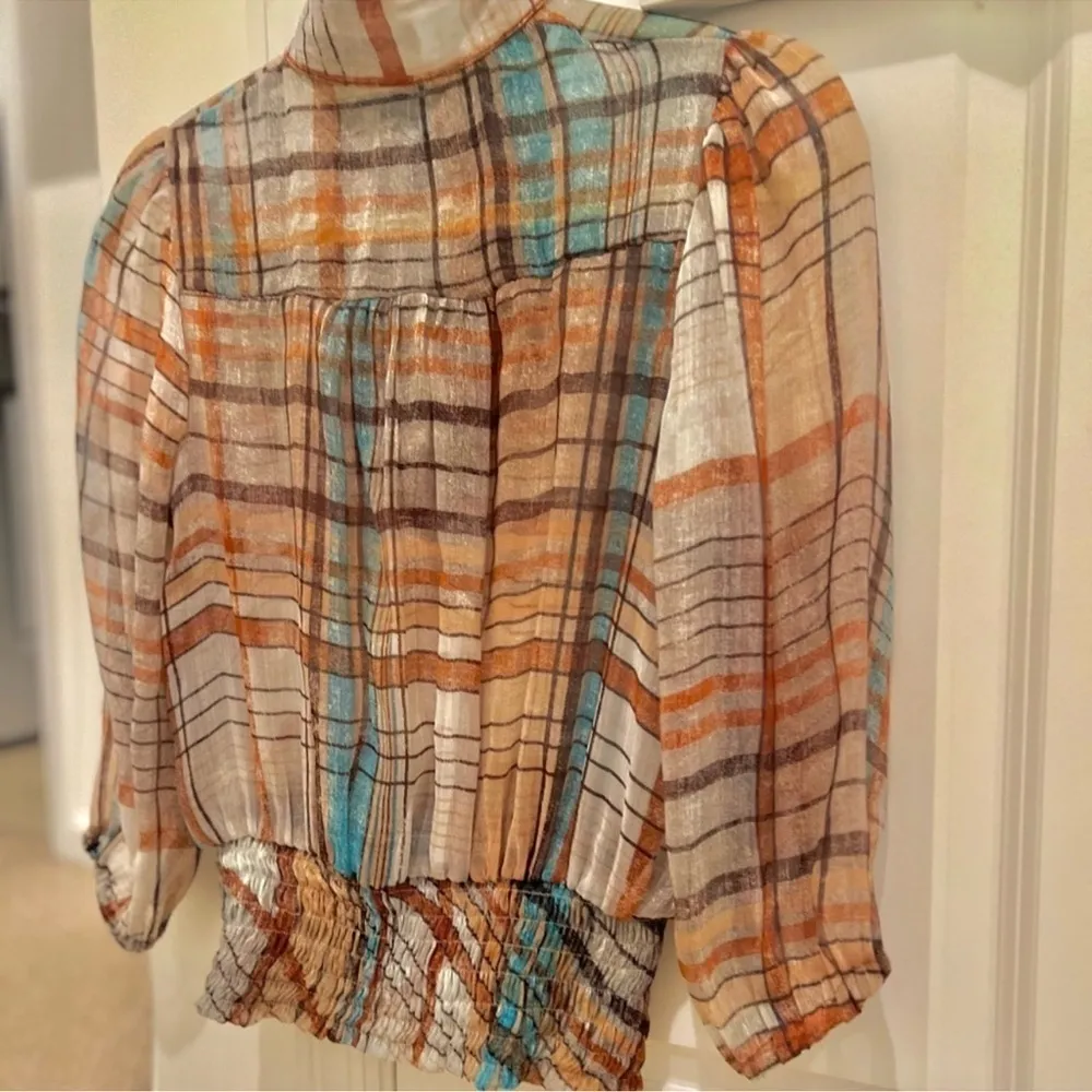 3/$25 Lucy Paris silk woven smocked plaid blouson 3/4 sleeve blouse top - Image 5