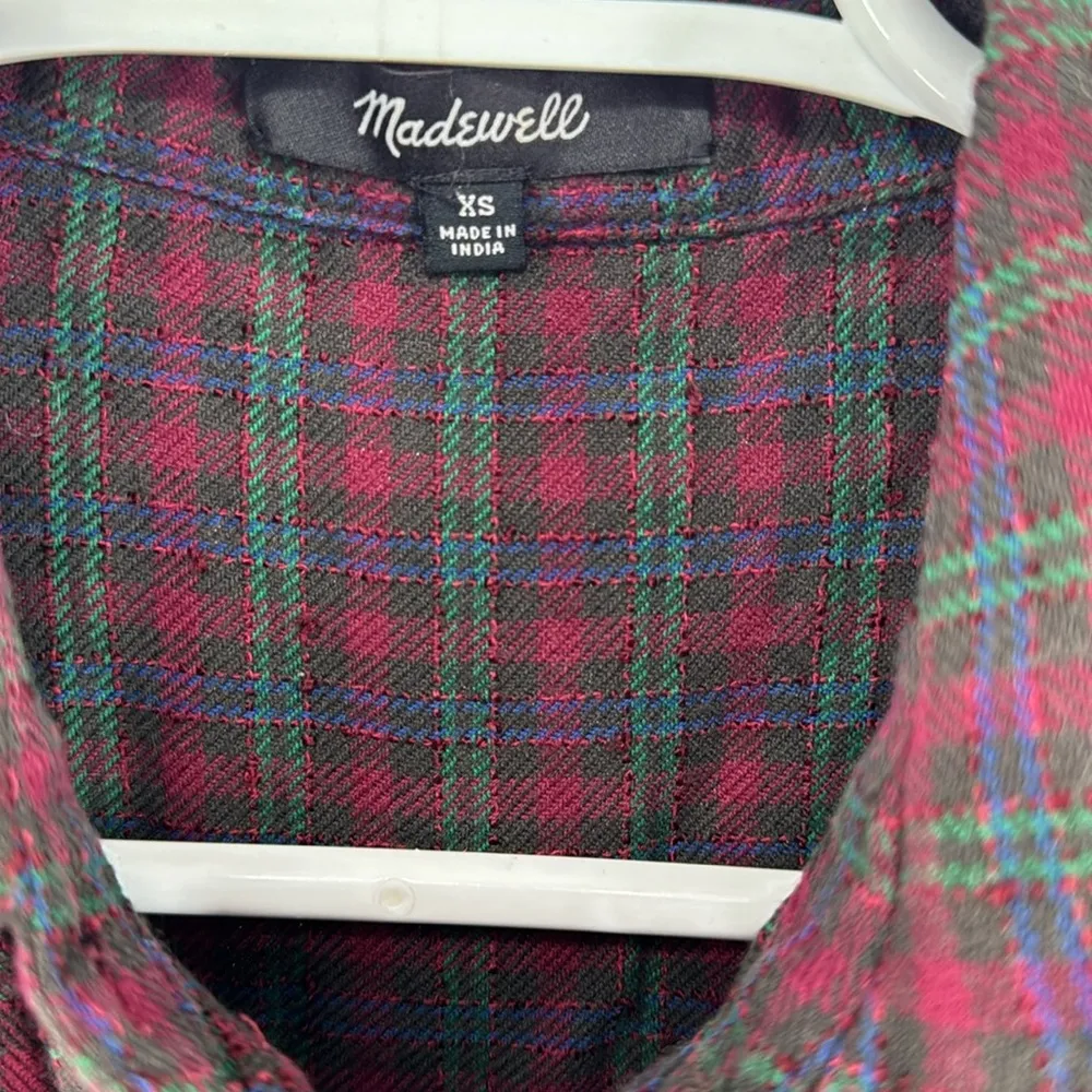 Westlake Shirt in Pfeiffer Plaid Slubby holiday plaid xs cropped button up - Image 4