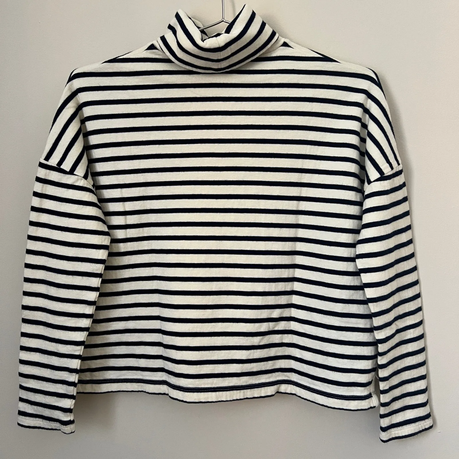 Madewell Striped White & Navy Blue Cropped Turtleneck Sweater Size XS - Image 2
