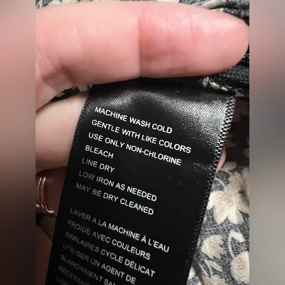 Urban Outfitters Tea Time Black and Yellow Floral Plunging Romper XS - Image 12