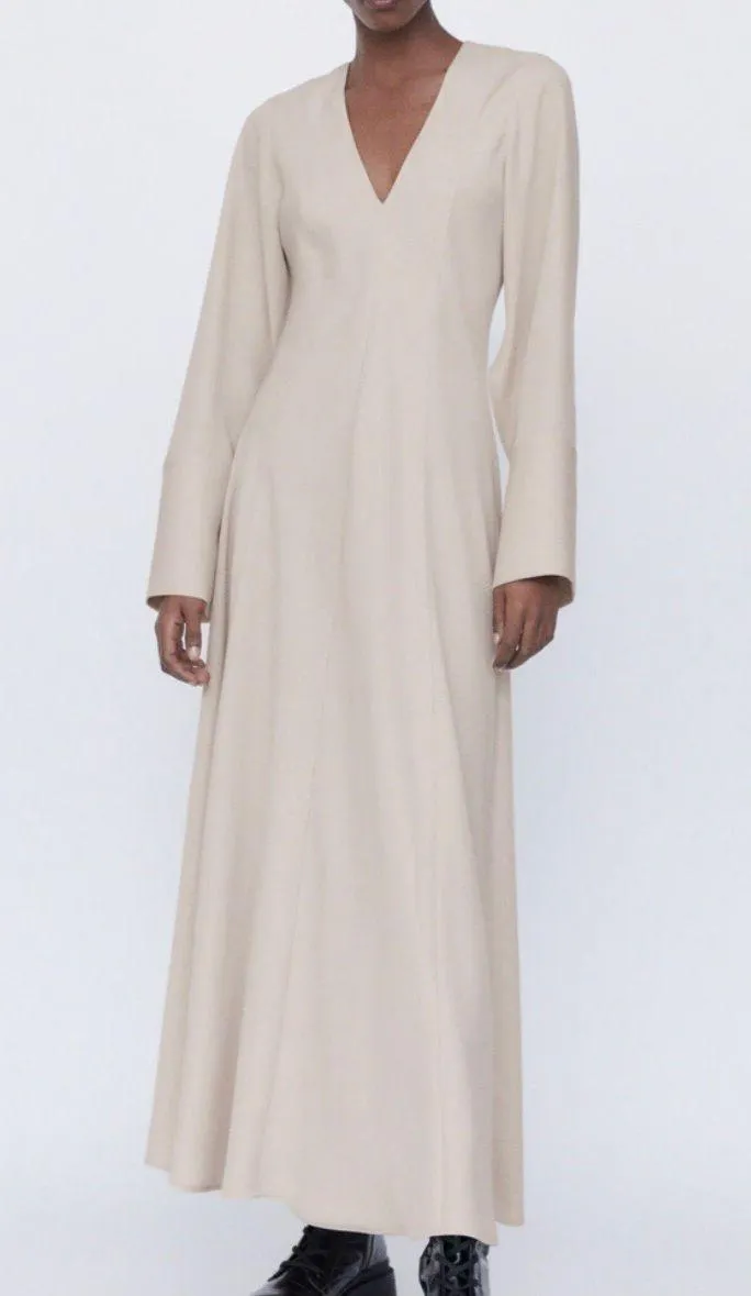 NWT  Bloggers Fav Voluminous Cream Midi Dress - Image 3