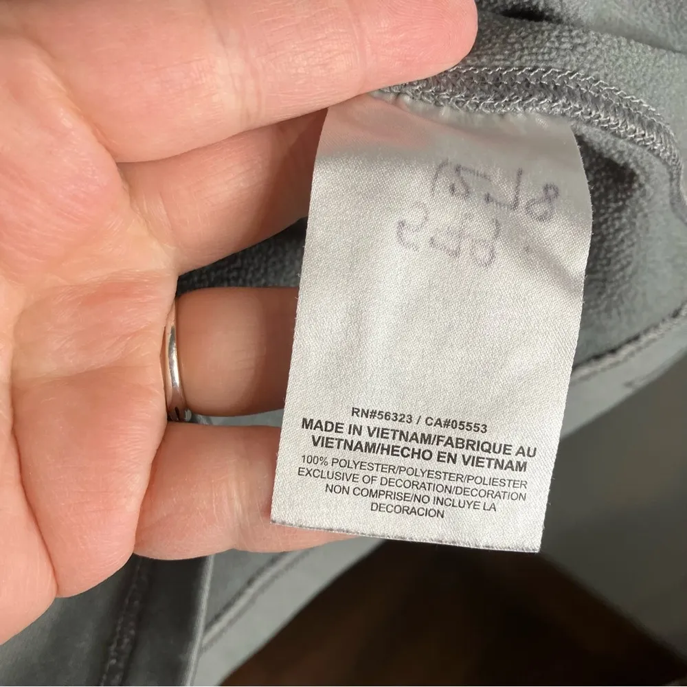 Nike Therma-fit quarter zip pullover gray orangish red men’s size medium - Image 4