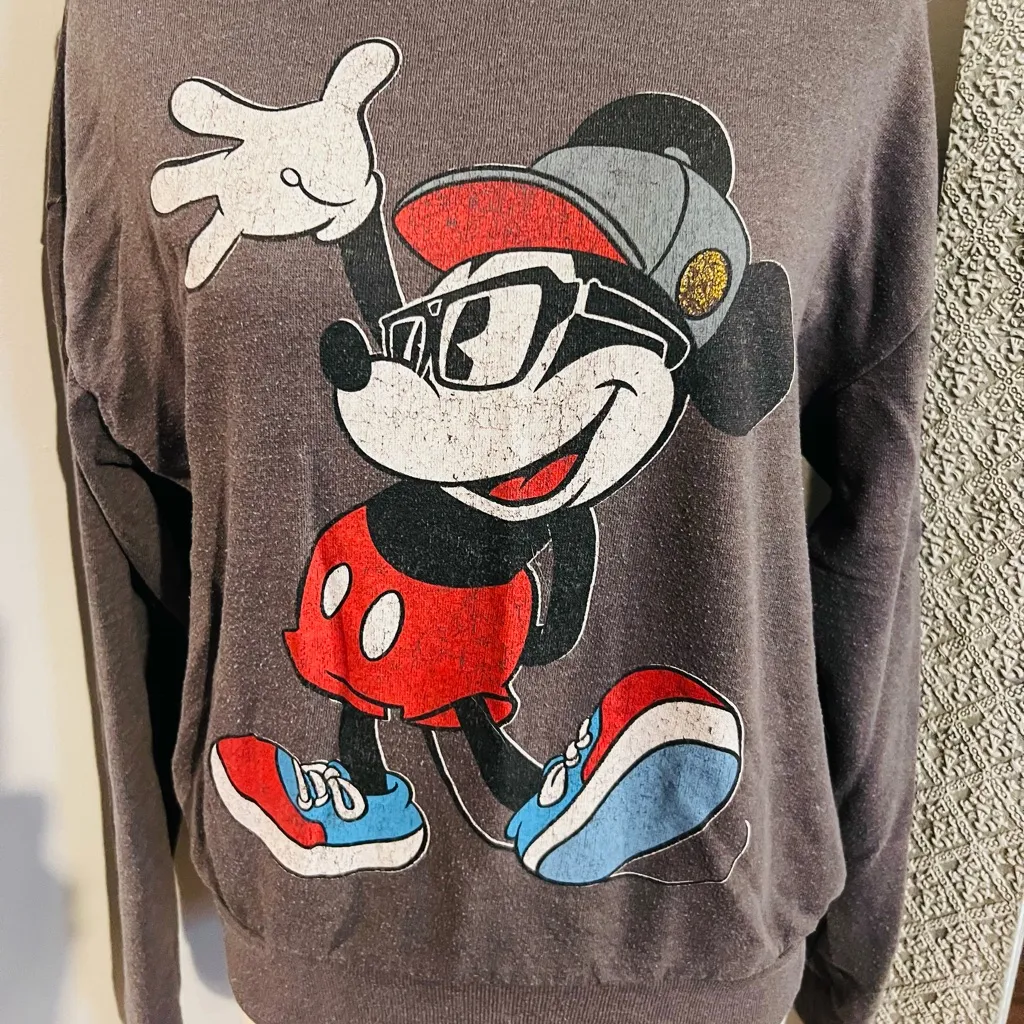 DISNEY Hip Hop Mickey Mouse Sweatshirt with Glasses Sneakers Cap Grey Y2K SMALL - Image 2