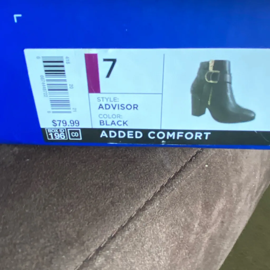APT.‎ 9 Womens Boots New! Size 7 - Image 3